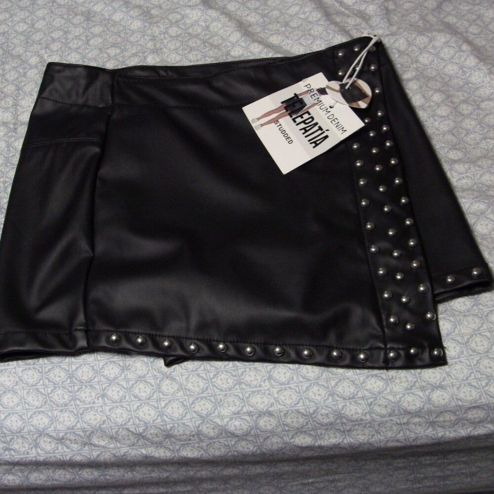 Telepatia Black Pleather Studded Skort - NWT - size M - Picture 8 of 11